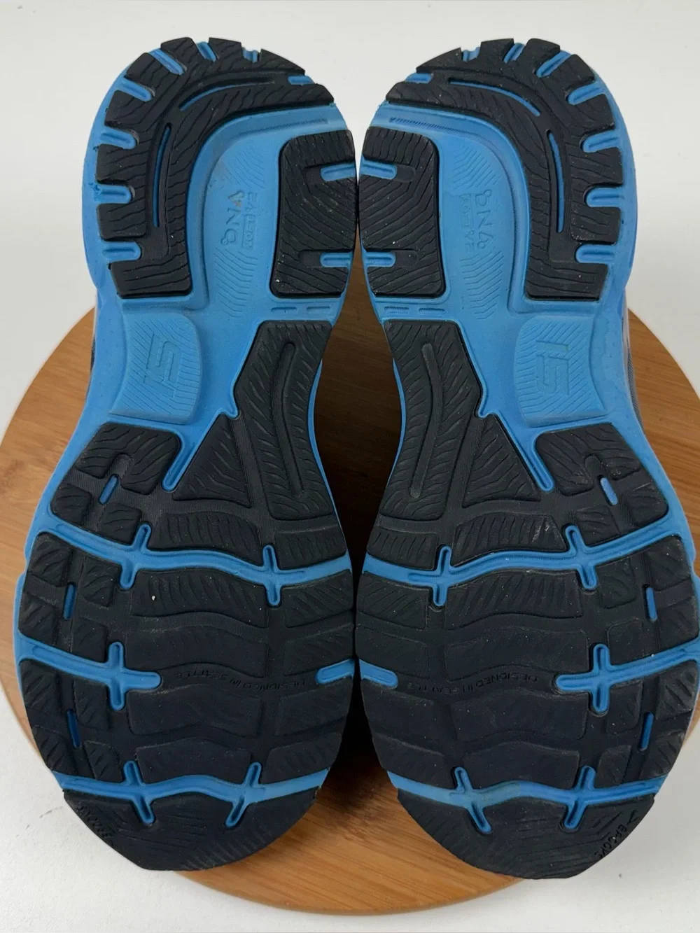 Brooks Ghost 15 Men's Running Shoes - Black with Blue Accents